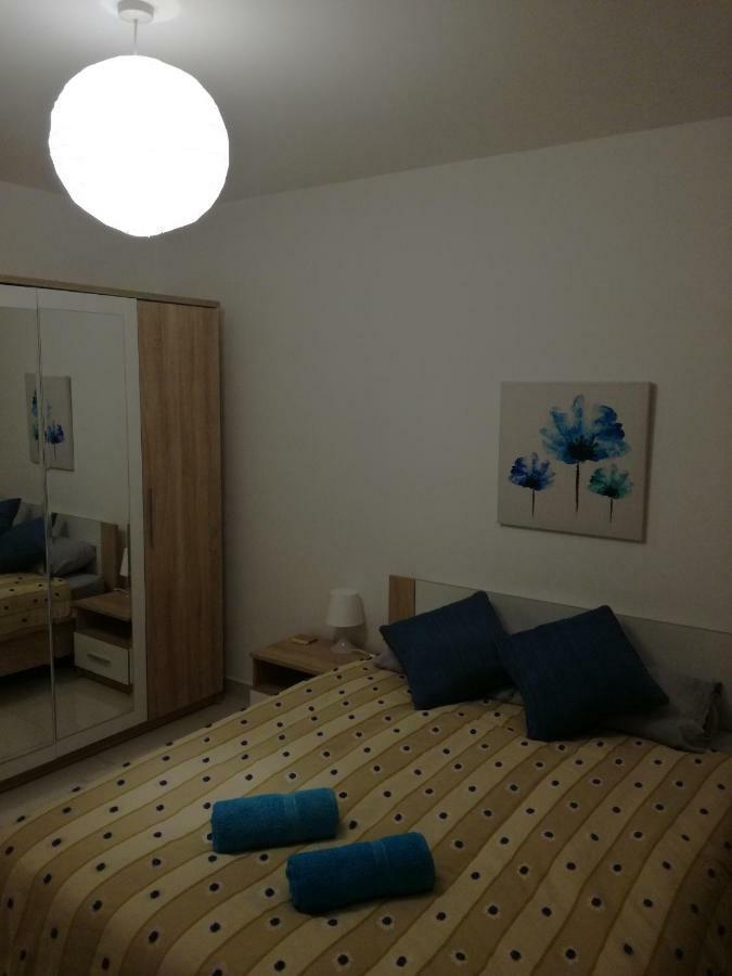 Apartmán No8 @ Seabreeze Court Mellieħa Exteriér fotografie